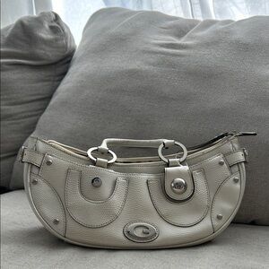 Guess Vintage Y2K Cream Crescent Shoulder Bag with Silver Hardware